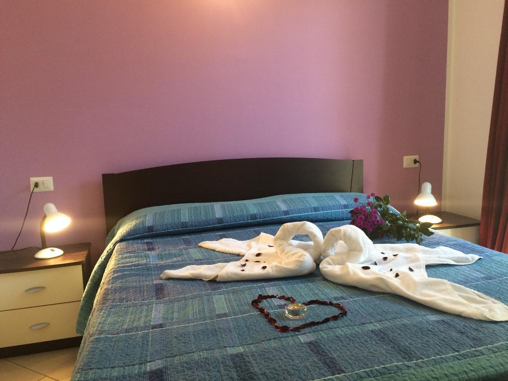 Vercana Residence Le Azalee & Spa חדר תמונה